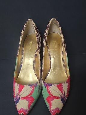 Nine West floral fabric heels size 7M